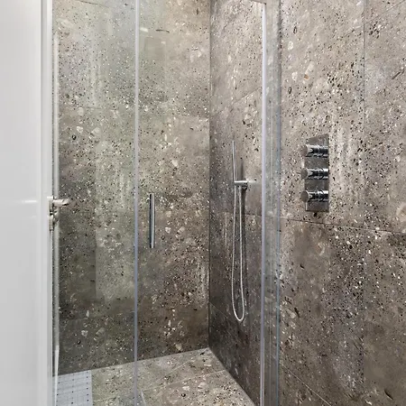 South Dublin Pansiyon Citywest
